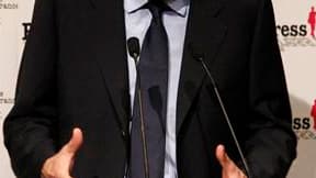Revenu citoyen, Parlement amaigri, cités scolaires : Dominique de Villepin a détaillé, à Paris, son projet pour la France sans dévoiler ses intentions sur une candidature à l'élection présidentielle de 2012. /Photo prise le 14 avril 2011/REUTERS/John Schu