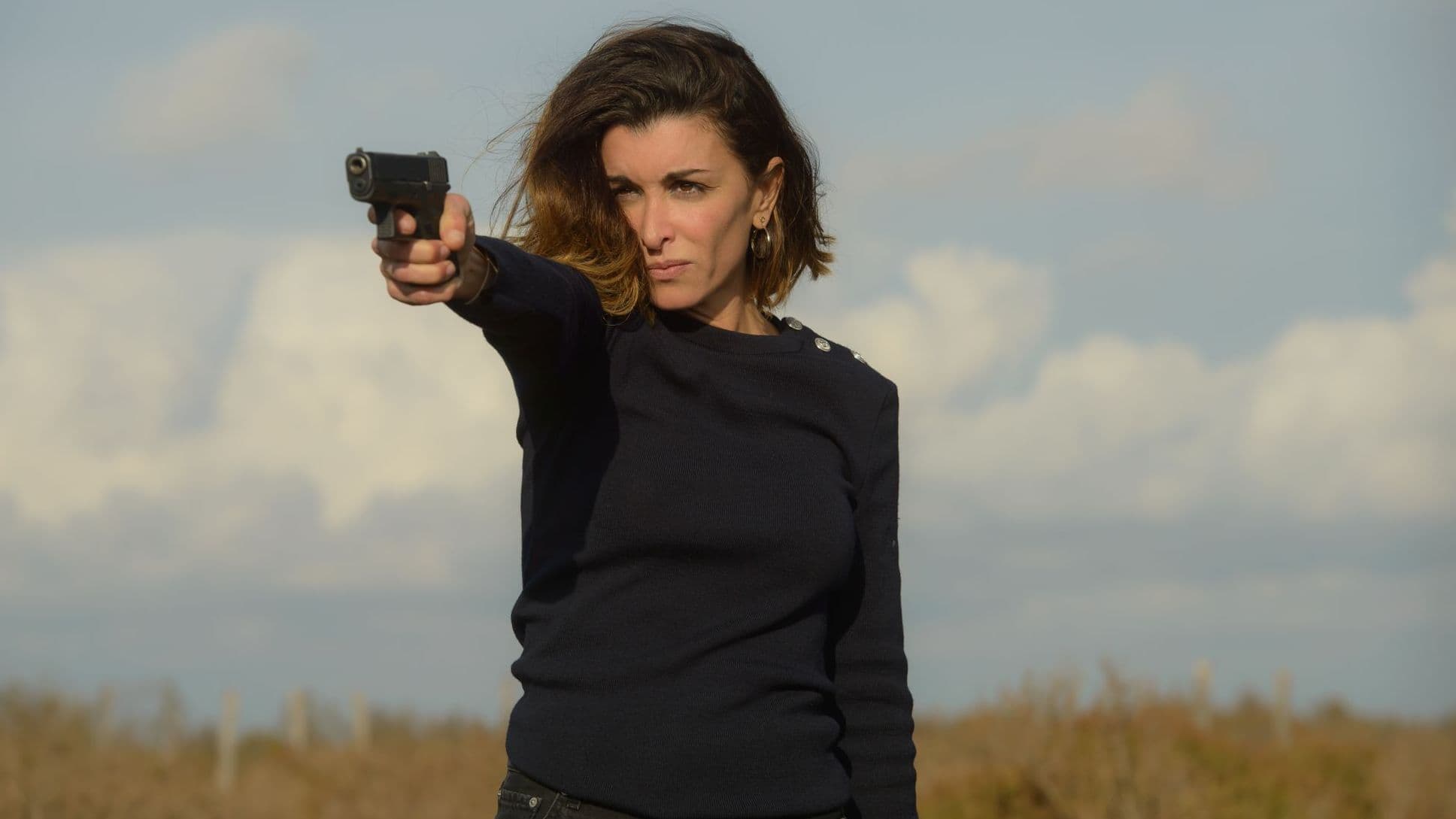 Acteurs Telefilm Dans L Ombre Des Dunes Cinq choses à savoir sur Traqués, le téléfilm de TF1 avec Jenifer