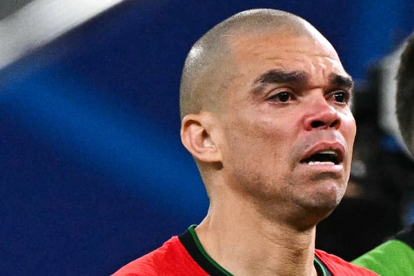 Le défenseur portugais Pepe après l'élimination de son équipe face à la France à l'Euro 2024 Le défenseur portugais Pepe après l'élimination de son équipe face à la France à l'Euro 2024