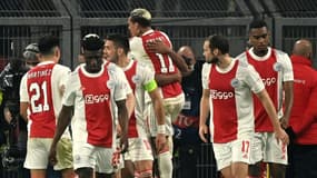 La joie des joueurs de l'Ajax Amsterdam, après un but marqué sur le terrain de Dortmund, lors de la 4e journée de la Ligue des Champions, le 3 novembre 2021