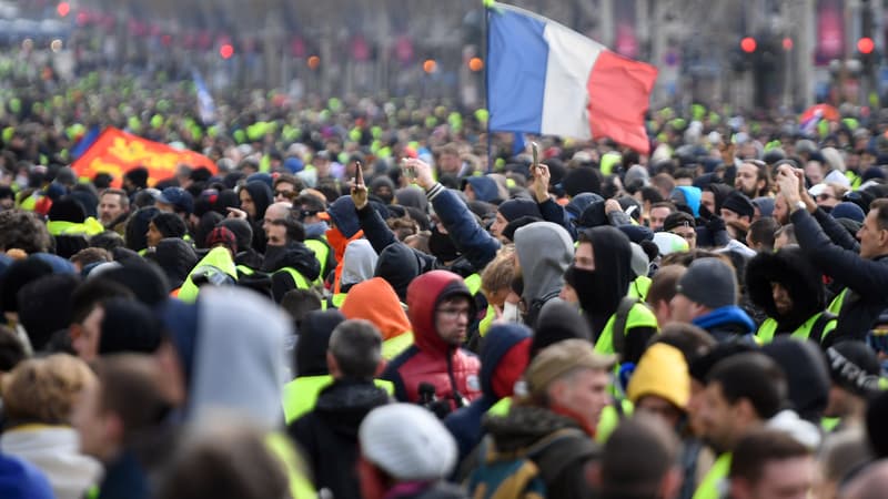 Les gilets jaunes sur les Champs-Elysées le 8 décembre dernier.