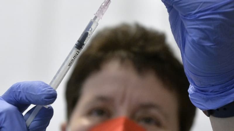 Covid-19: plus d'un Français sur deux prêt à recevoir un rappel vaccinal le plus rapidement possible