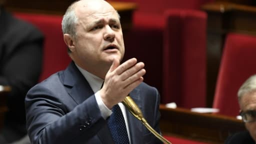 Le ministre de l'Intérieur Bruno Le Roux lors des questions au gouvernement le 24 janvier 2017 à l'Assemblée nationale à Paris