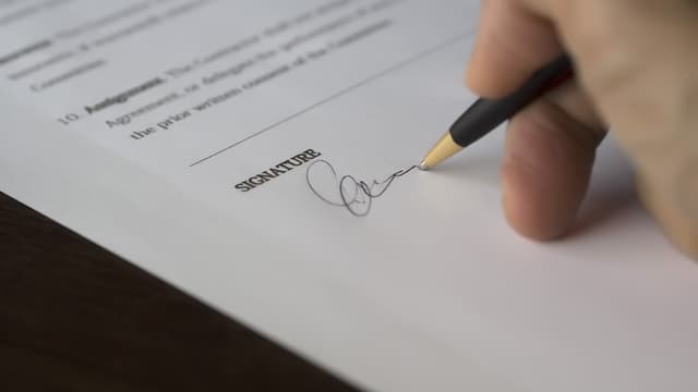 Un avant-contrat permet de sécuriser et encadrer une vente immobilière