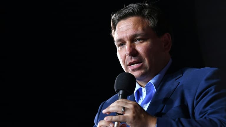 Le gouverneur républicain de la Floride, Ron DeSantis, à Pensacola ( Floride) le 23 octobre 2020 Le gouverneur républicain de la Floride, Ron DeSantis, à Pensacola ( Floride) le 23 octobre 2020