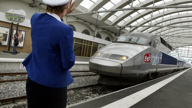 La rémunération moyenne des employés SNCF aurait augmenté de 3,87% chaque année entre 2003 et 2013.