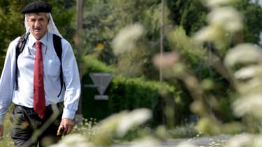 Jean Lassalle achève son périple à pied dans toute la France samedi.
