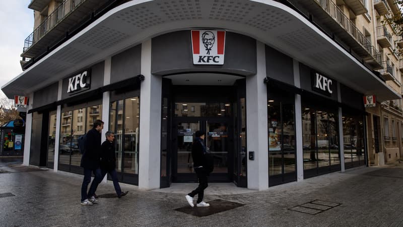 En Russie, les restaurants KFC remplacés par une copie russe baptisée Rostic's