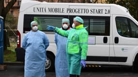 Un hôpital temporaire en Lombardie