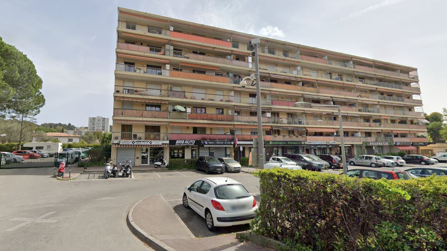 Une image de l'appartement de Marlène Dietrich, Boulevard Jean Moulin au Cannet. Une image de l'appartement de Marlène Dietrich, Boulevard Jean Moulin au Cannet.
