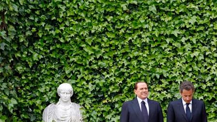 Silvio Berlusconi et Nicolas Sarkozy à Rome. Le chef de l'Etat français s'est prononcé pour une réforme du traité de Schengen sur la libre circulation des personnes en Europe face à l'afflux d'immigrants et de réfugiés en provenance notamment d'Afrique du