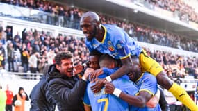 Lens-Clermont : la joie de Fofana et des Lensois