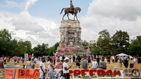 La statue du général confédéré Robert Lee à Richmond (Virginie) le 20 juin 2020.