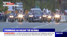 Le cortège funéraire du brigadier Ronan Pointeau, tué au Mali, arrive aux Invalides