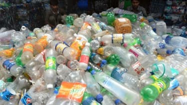 Des bouteilles en plastique destinées au recyclage à Bombay le 4 juin 2013 à la veille de la Journée mondiale de l'environnement