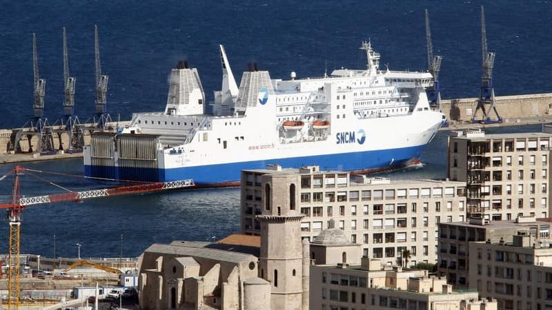 Les syndicats de la SNCM ont décidé de lever le préavis de grève qui prévoyait un début de conflit jeudi à la compagnie maritime. Cette décision a été prise après une réunion qui s'est tenue mercredi au ministère des Transports et qui a permis de rassurer