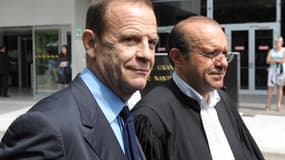 Le photographe François-Marie Banier et son avocat Me Temime