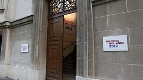 Siège de campagne de François Hollande, à Paris. Le candidat socialiste a fortement amélioré son image dans l'opinion et convaincu une majorité de Français grâce à son premier grand discours de campagne dimanche dernier, selon un sondage BVA pour Orange,
