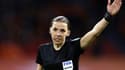 L'arbitre française Stéphanie Frappart, lors du match de qualification pour la Coupe du monde 2022, entre les Pays-Bas et la Lettonie, le 27 mars 2021 à l'Arena Johan-Cruyfff d'Amsterdam