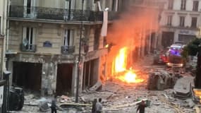 Les premières images des dégâts après l'explosion d'une boulangerie à Paris