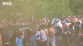 OM - Enorme ambiance à la sortie des joueurs de la commanderie !