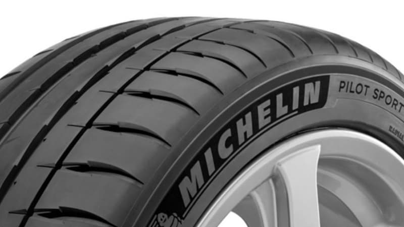 Michelin, pour la première fois en Europe, vendra en direct sur son site internet le nouveau pneu Pilot Sport 4, via une boutique en ligne "éphémère".