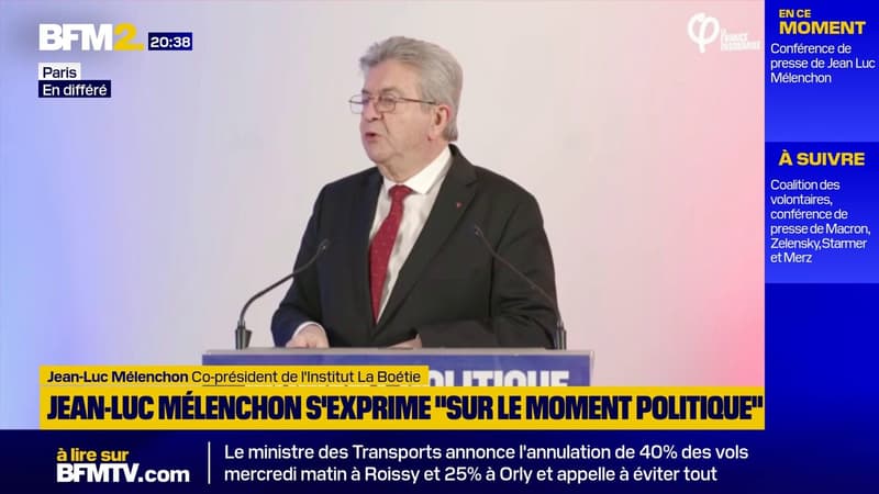 "L'usage veut qu'on fasse des vœux [pour 2026], c'est une superstition ridicule", dit Jean-Luc Mélenchon lors d'une réunion politique