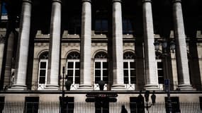 La Bourse de Paris inchangée à l'aube des premiers résultats américains