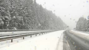 La neige a recouvert une partie de l'autoroute A89 ce week-end près de Thiers