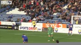 Angleterre - Le joli but en solo de Van Veen