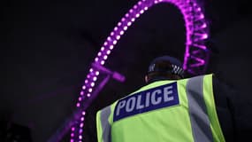 Un policier à Londres le 31 décembre 2021 lors des festivités du Nouvel An (Illustration)