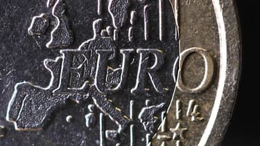 Dans une première estimation fondée sur son enquête mensuelle de conjoncture publiée jeudi, la Banque de France estime que la croissance économique devrait être nulle en France au deuxième trimestre. /Photo d'archives/REUTERS/Mal Langsdon