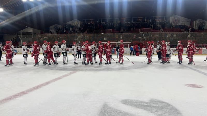 Regarder la vidéo Hockey sur glace: Briançon se qualifie pour les quarts de finale de la coupe de France