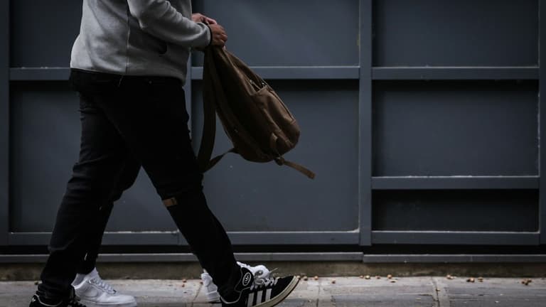 L'ACADÉMIE DE MONTPELLIER RENFORCE LES OPÉRATIONS DE CONTRÔLE DES SACS DANS SES ÉTABLISSEMENTS