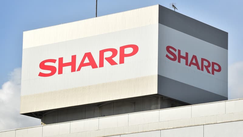 Le conseil d'administration de Sharp a marqué une préférence pour l'offre de sauvetage proposée par le groupe taïwanais Hon Hai/Foxconn, mais ne s'est pas prononcé définitivement en ce sens.