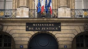 Cette tendance s'explique par les hausses d'effectifs au sein du ministère de l'Intérieur et de la Justice.