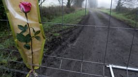 Photo prise le 10 mars 2017 à Pont-de-Buis-lès-Quimerch à proximité du domicile - dont l'accès est fermé - du suspect Hubert Caouissin