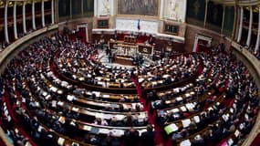 Le texte a été voté dans la nuit de lundi à mardi par 41 voix pour, aucune voix contre et 6 abstentions.
