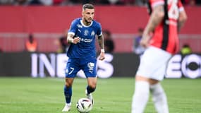 Jonathan Clauss, le 21 octobre 2023, sur la pelouse de l'Allianz Riviera