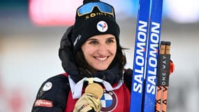 Julia Simon lors de la poursuite des Mondiaux de Nove Mesto, le 11 février 2024.