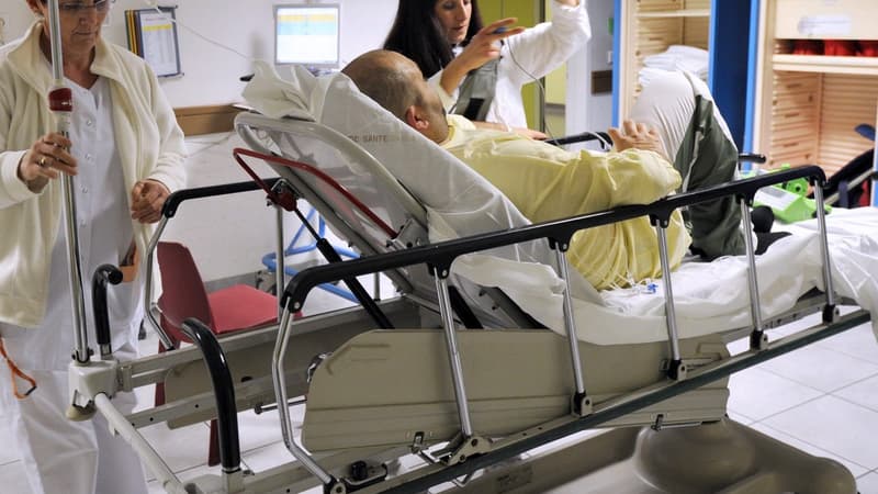 Inchangé depuis 2010, le forfait hospitalier -participation des patients à leurs frais d'hébergement prise en charge par les complémentaires santé-, avait été augmenté de deux euros par jour en 2018.