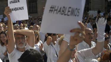 Un manifestation pour le dialogue à Barcelone le 7 octobre 2017