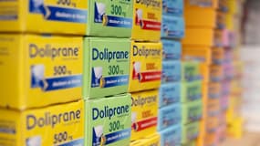 L'Etat était à la manœuvre lundi sur le site de Sanofi qui produit le Doliprane à Lisieux (Calvados) pour entendre les préoccupations des salariés et des syndicats face à l'arrivée pressentie d'un repreneur américain