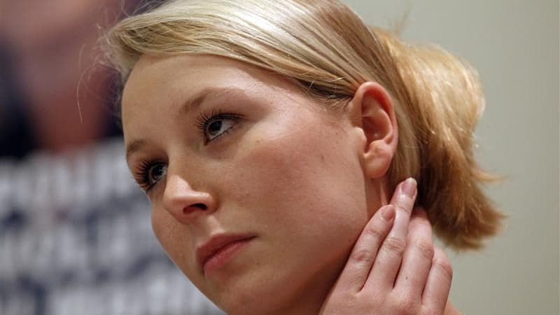 La candidate FN Marion Maréchal-Le Pen (36,5%) l'emporterait d'une courte tête sur le député UMP sortant Jean-Michel Ferrand (34,5%) dans la 3e circonscription du Vaucluse, selon un sondage BVA pour le Dauphiné Libéré et Vaucluse Matin. La petite-fille de