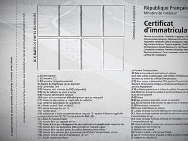 Modèle du certificat d'immatriculation (carte grise)