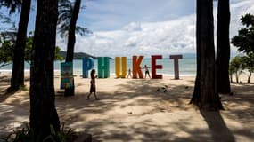 Une photo de la plage de Patong à Phuket, en Thaïlande, le 14 août 2021 (photo d'illustration).