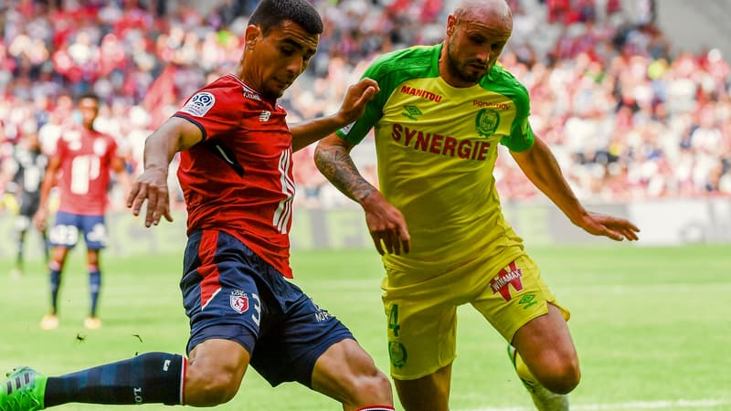Junior Alonso, buteur lillois ce dimanche après-midi, à la lutte avec Pallois.