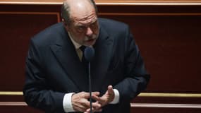 Le ministre de la Justice, Eric Dupond-Moretti, prononce un discours après le vote du Sénat sur un projet gouvernemental visant à inscrire la « liberté » d'avorter dans la Constitution française, au Sénat français à Paris, le 28 février 2024.
