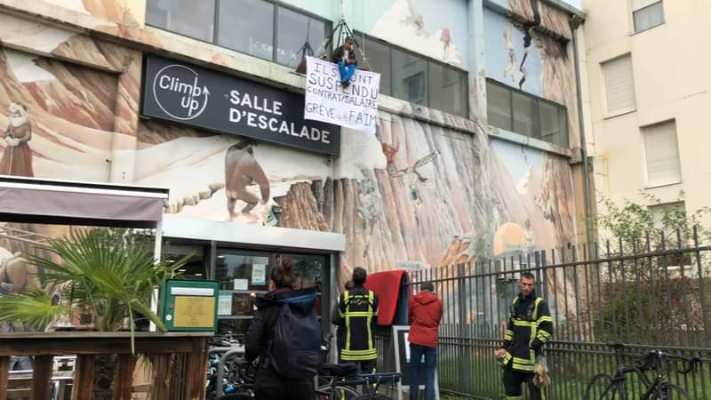 Un homme s'est accroché à la façade de son entreprise à Lyon.