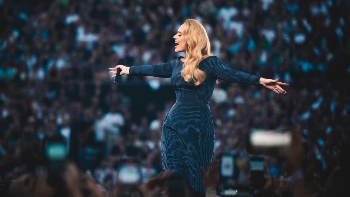 Adele, Dior